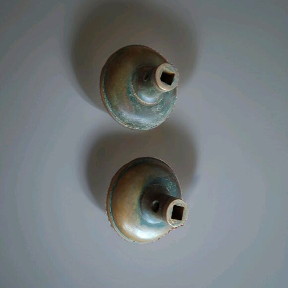 Two, Rare Patterns. Antique Brass Door Knobs - Picture 4 of 6